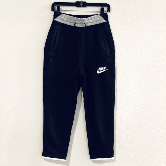 Nike Pants - Nike Sportswear Tech fleece pants